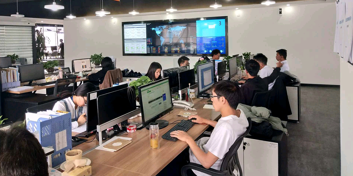 昆明优创软件开发属于国营企业还是民营企业，其法定代表人是谁？